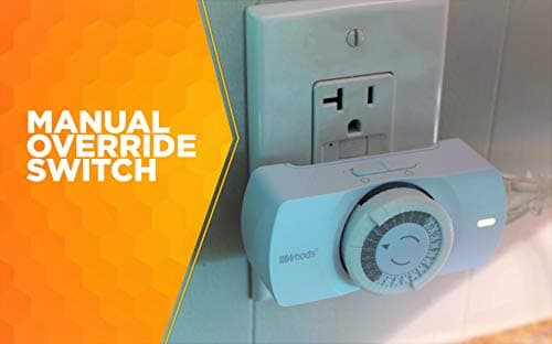 Compact 24-Hour Mechanical Timer for Indoor Use; 1 Polarized Outlet