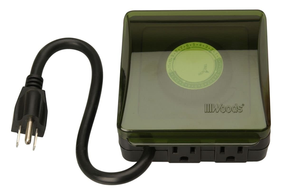 Outdoor 24-Hour Heavy Duty Mechanical Plug-In Timer